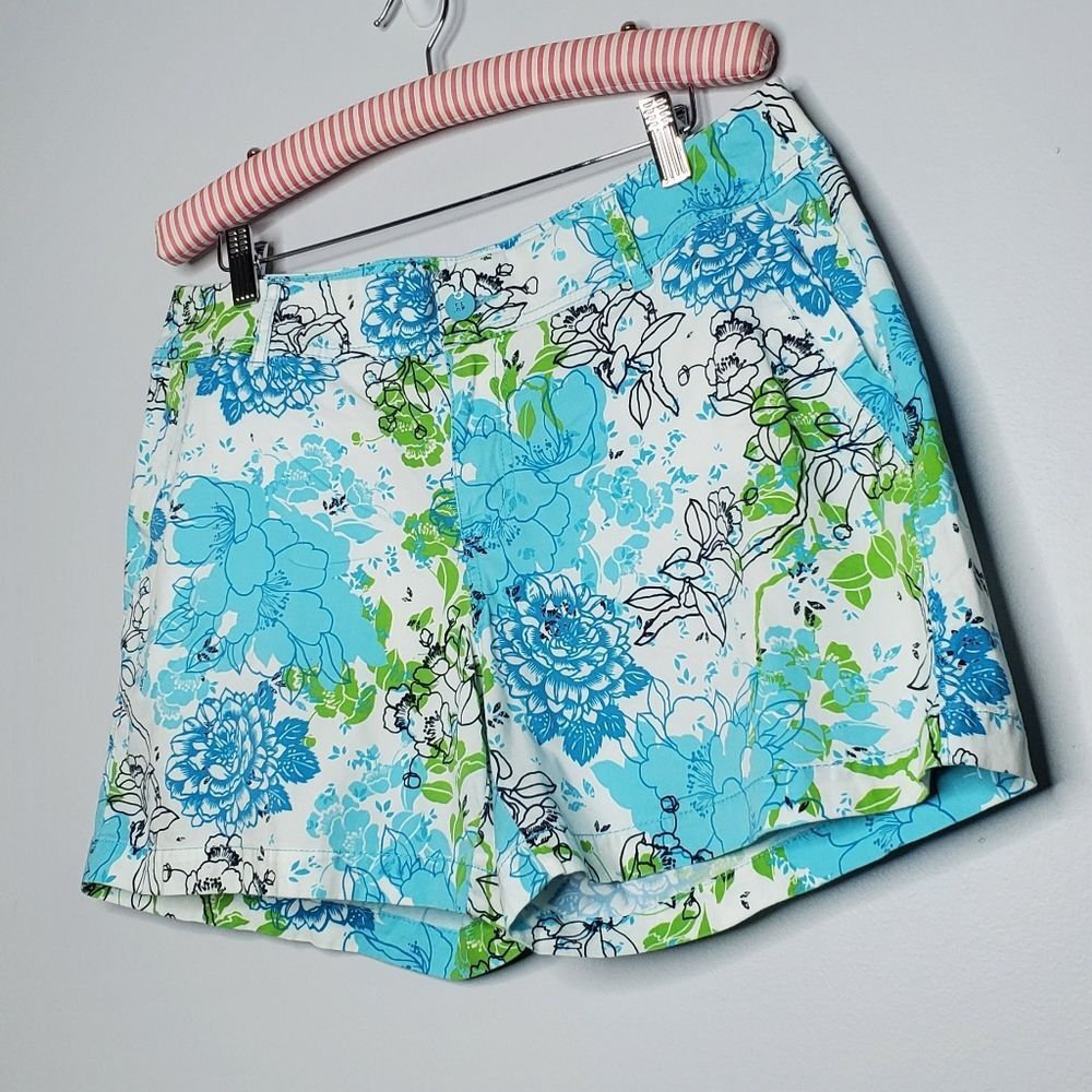 Fashion Bug 12 Floral Shorts White Blue Green Black Flowers Illustration